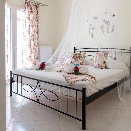 Port View House Villa Parasporos Екстериор снимка